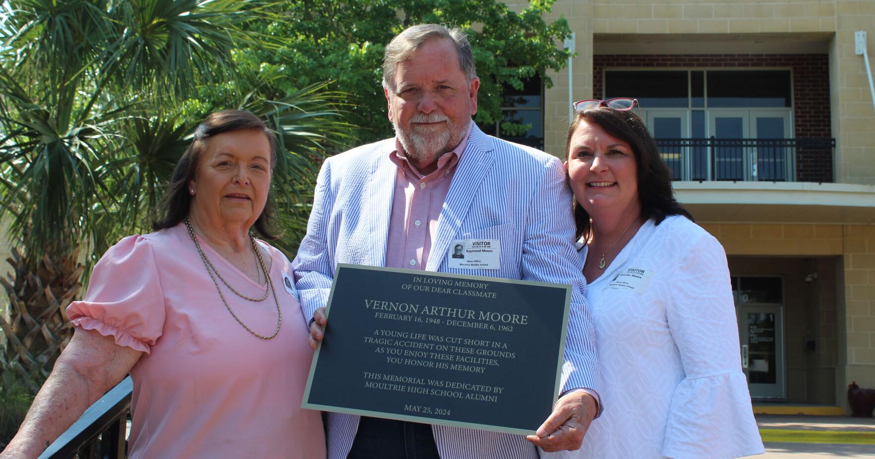 HS alumni honor Vernon A. Moore - Vimarsana News