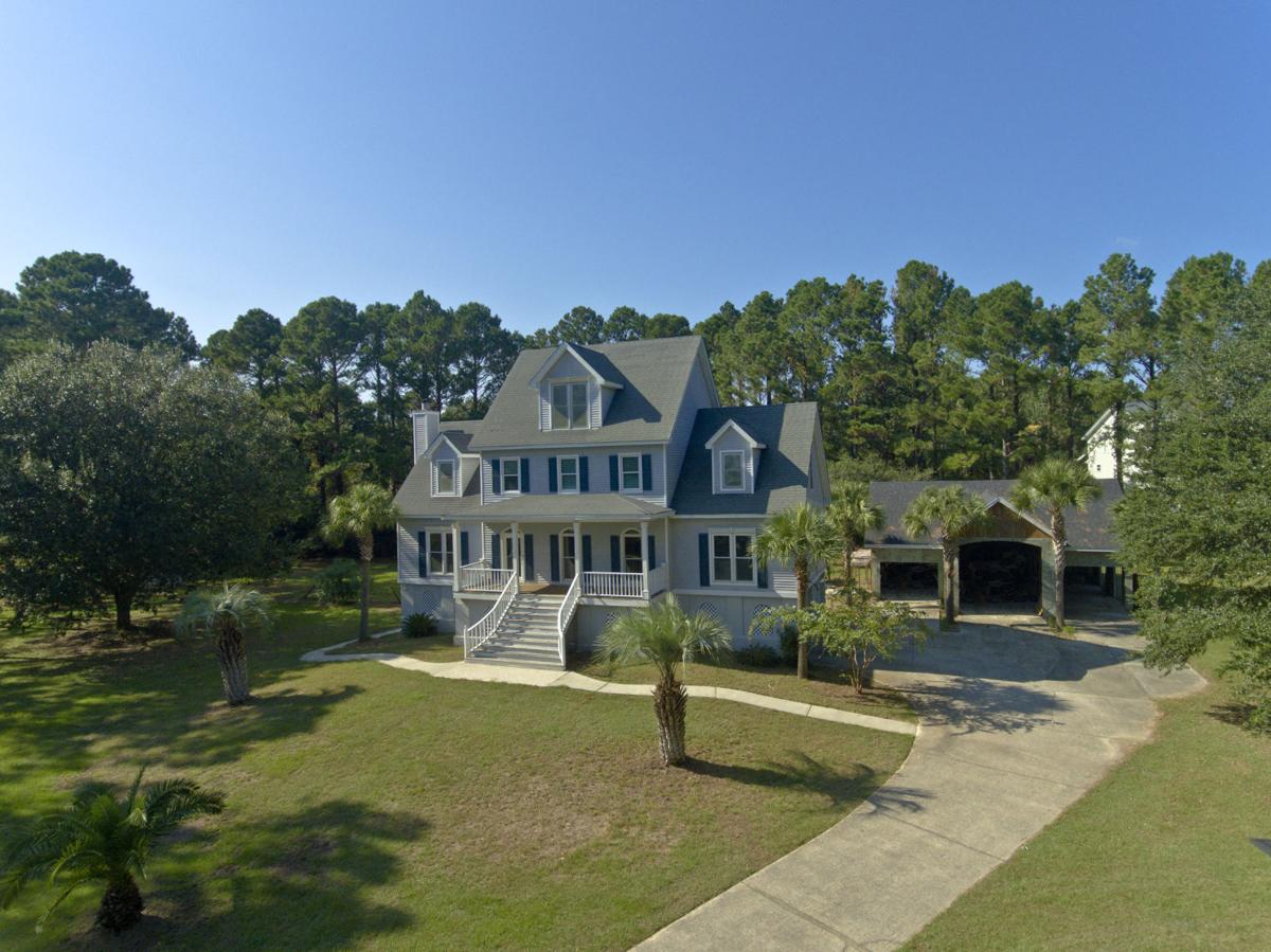 Awendaw and McClellanville Two charming and picturesque communities north of Mount Pleasant