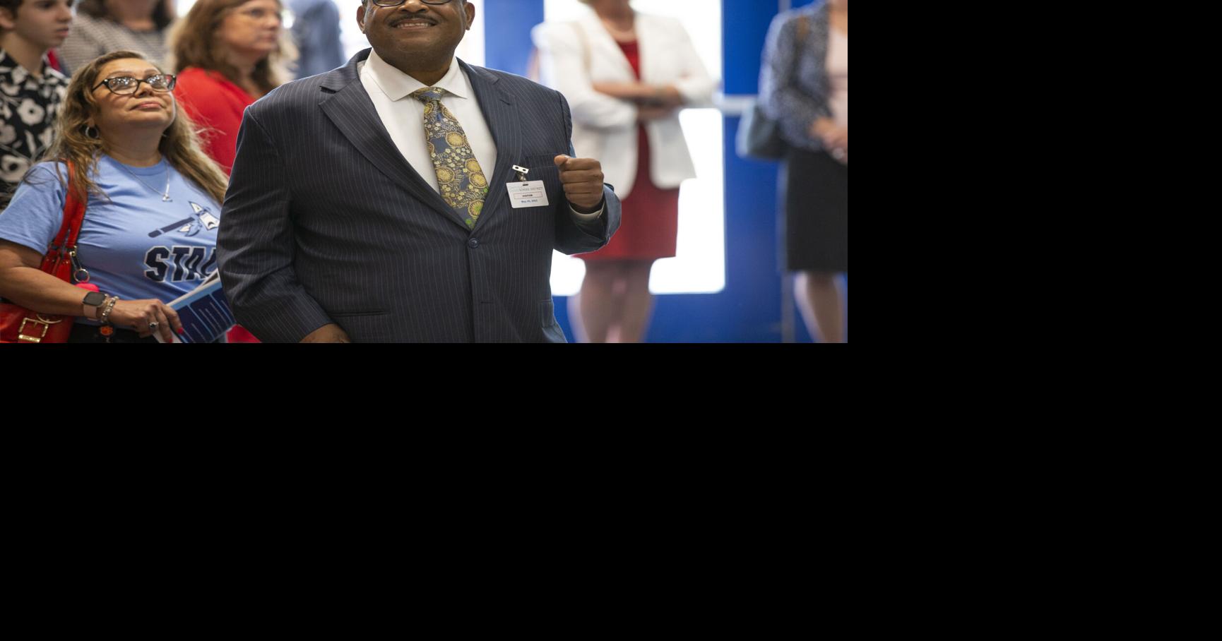 Charleston County School Board offers superintendent's job to Racine