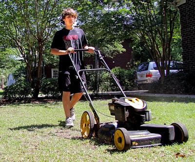 Video Virginia teen who mows neighbors' lawns for free gets a