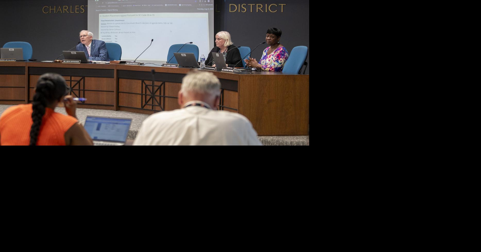 Charleston SC school board to review new nonprofit bylaws
