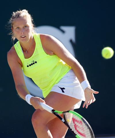 Shelby Rogers wins again at French Open, downs Buyukakcay ...