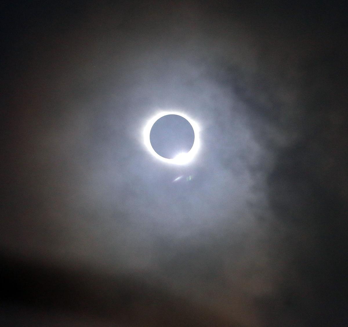 pc-082217-ne-eclipse out.jpg