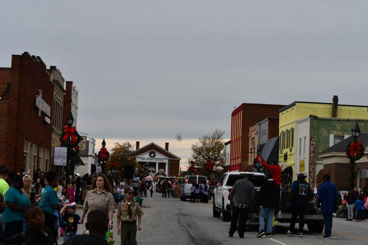 Santa, Sir Big Spur seen at Edgefield's 50th Christmas Parade North