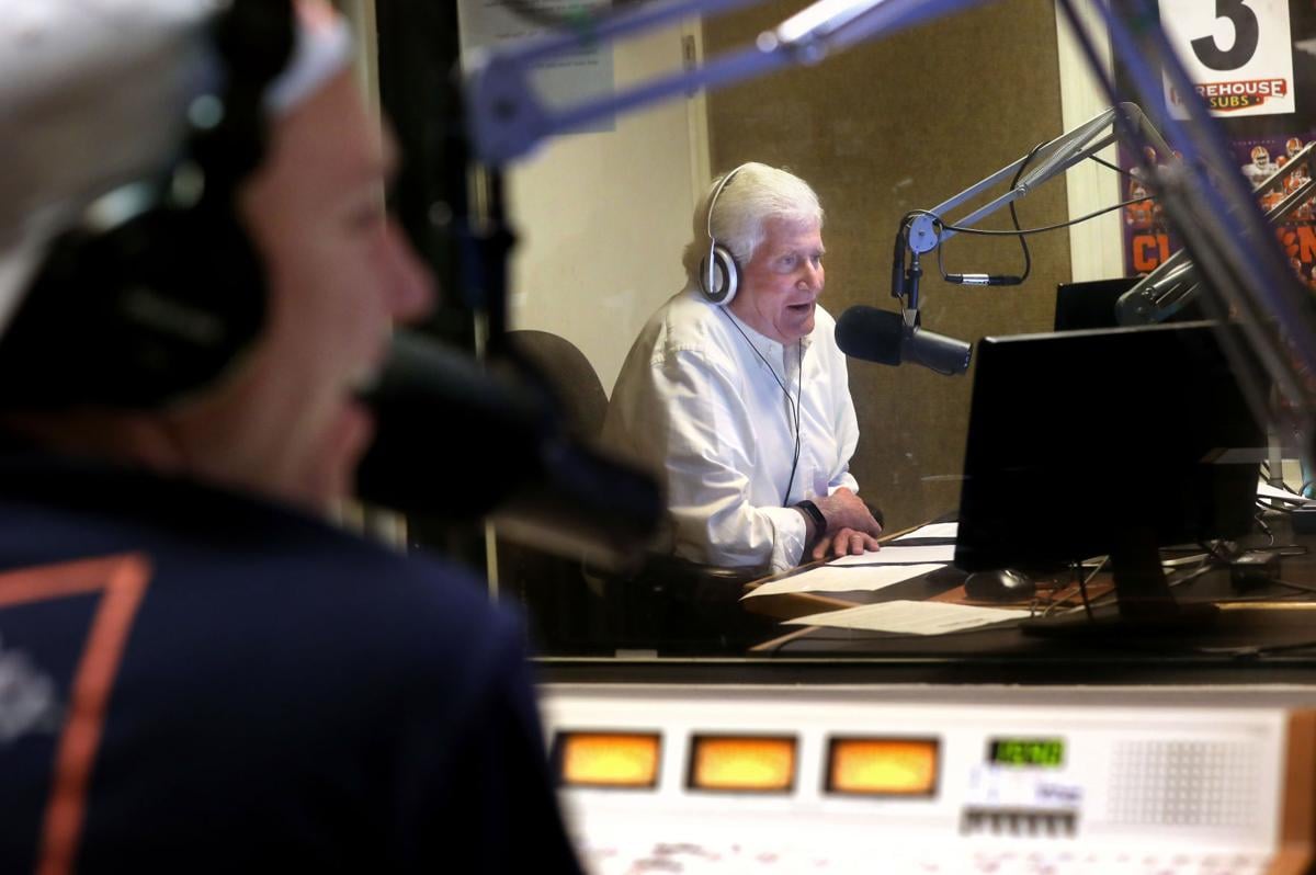 Bobby Hartin's first day back on air with Fan Talk radio show doesn't