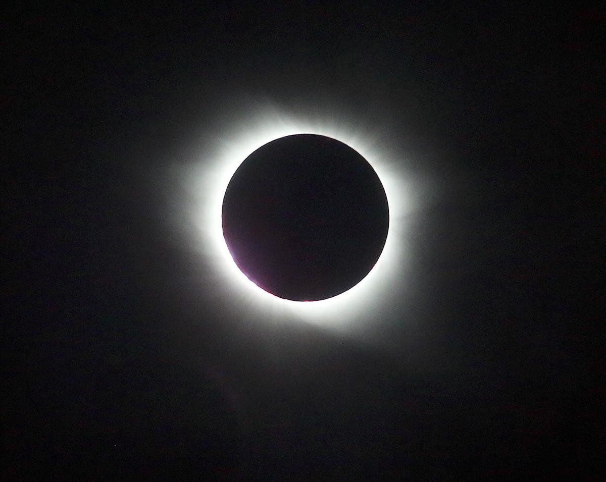 pc-082217-eclipse total.jpg