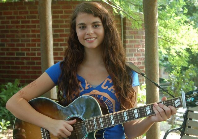 Local singer Skilyr Hicks excited about future plans after TV show