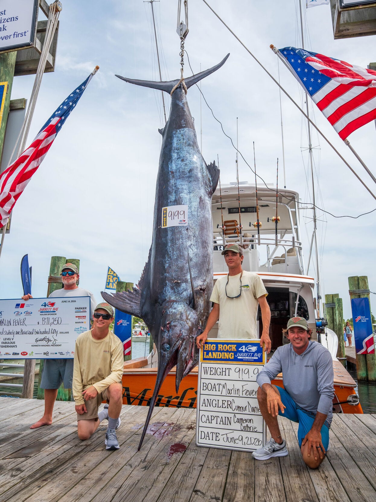 meruchariTREK MARLIN ブルー Record blue marlin catch worth $6.5 million at Big Rock
