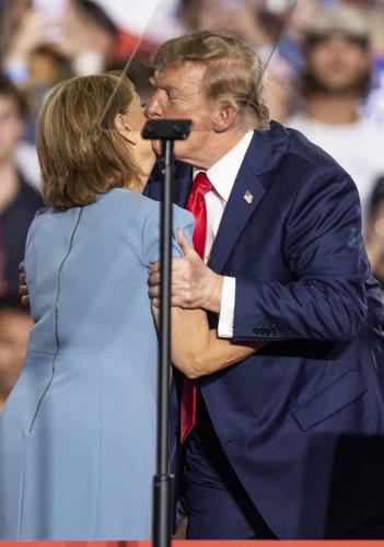Trump-Graham-35.jpg