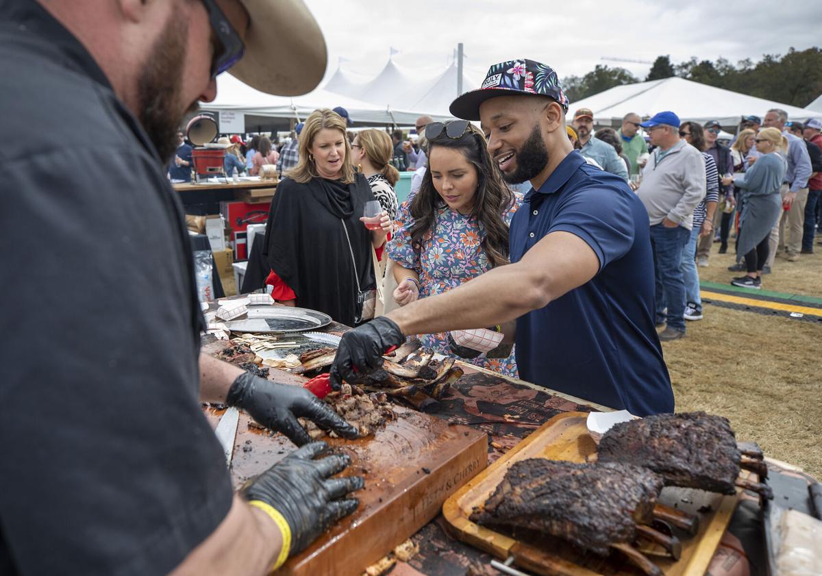 PRINT SECODNARY brisket serve.jpg