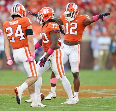 Clemson Defensive Back K Von Wallace Doubles Down On Dare To Opponents Throw It At Us Sports Postandcourier Com
