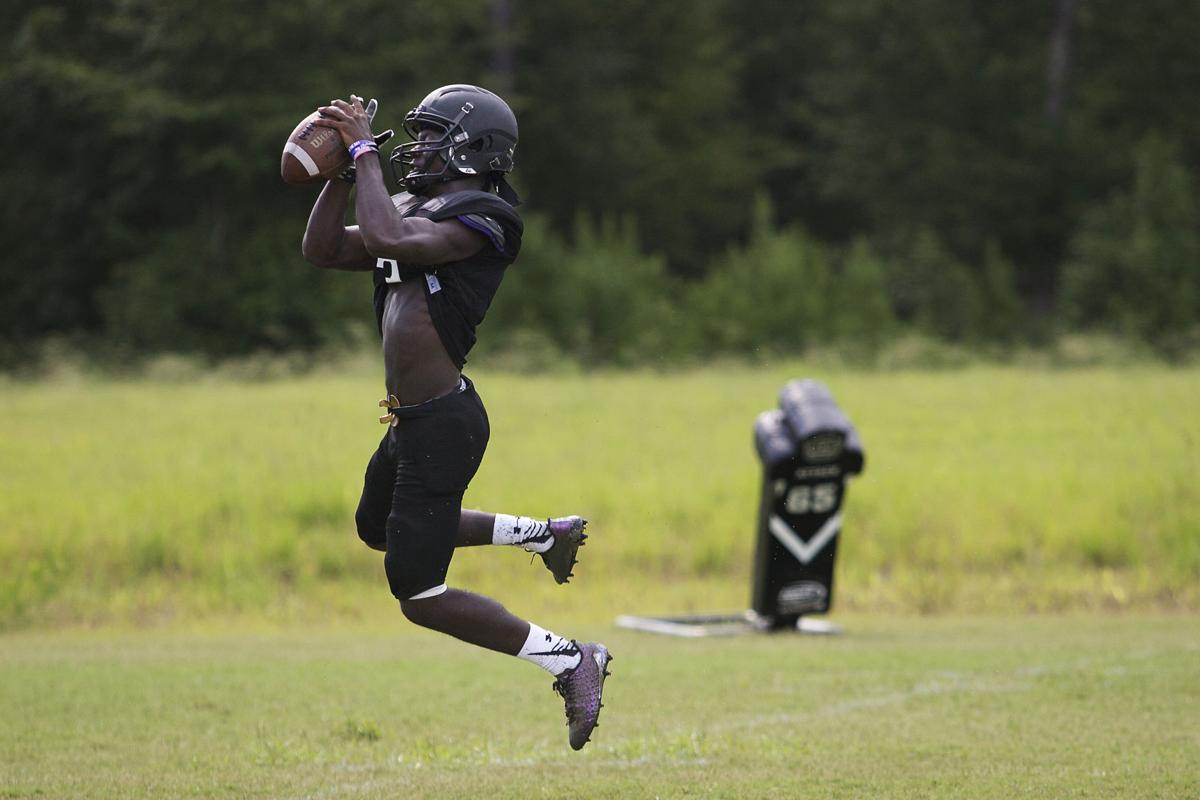 Philip Simmons High School adds varsity football team