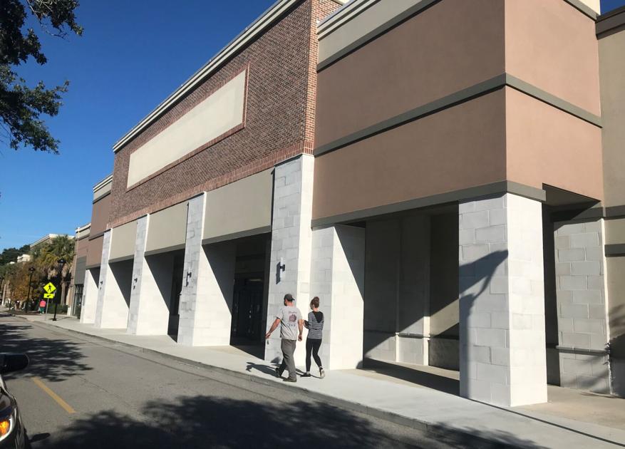 National furniture chain to take over vacant big-box store in Mount Pleasant | Real Estate