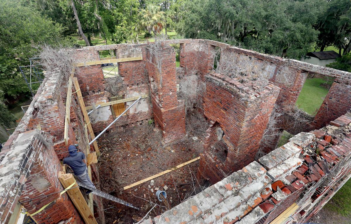 Project shores up Brick House Ruin on Edisto Island to buy time for
