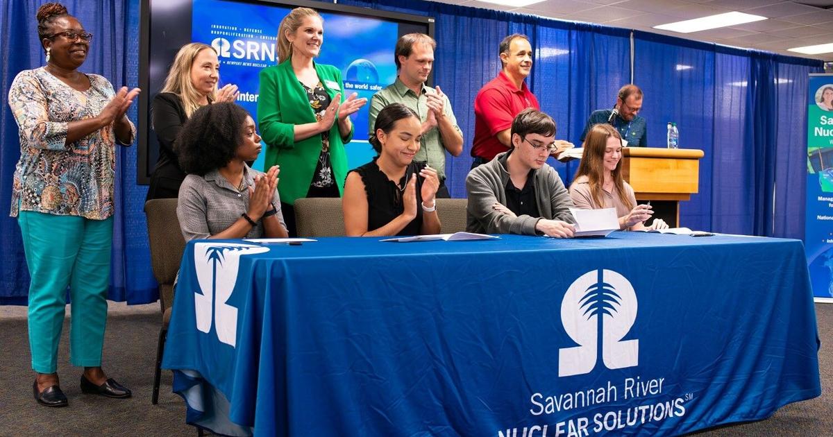 Vip Srs Nearly 50 student interns sign for full-service roles at SRS