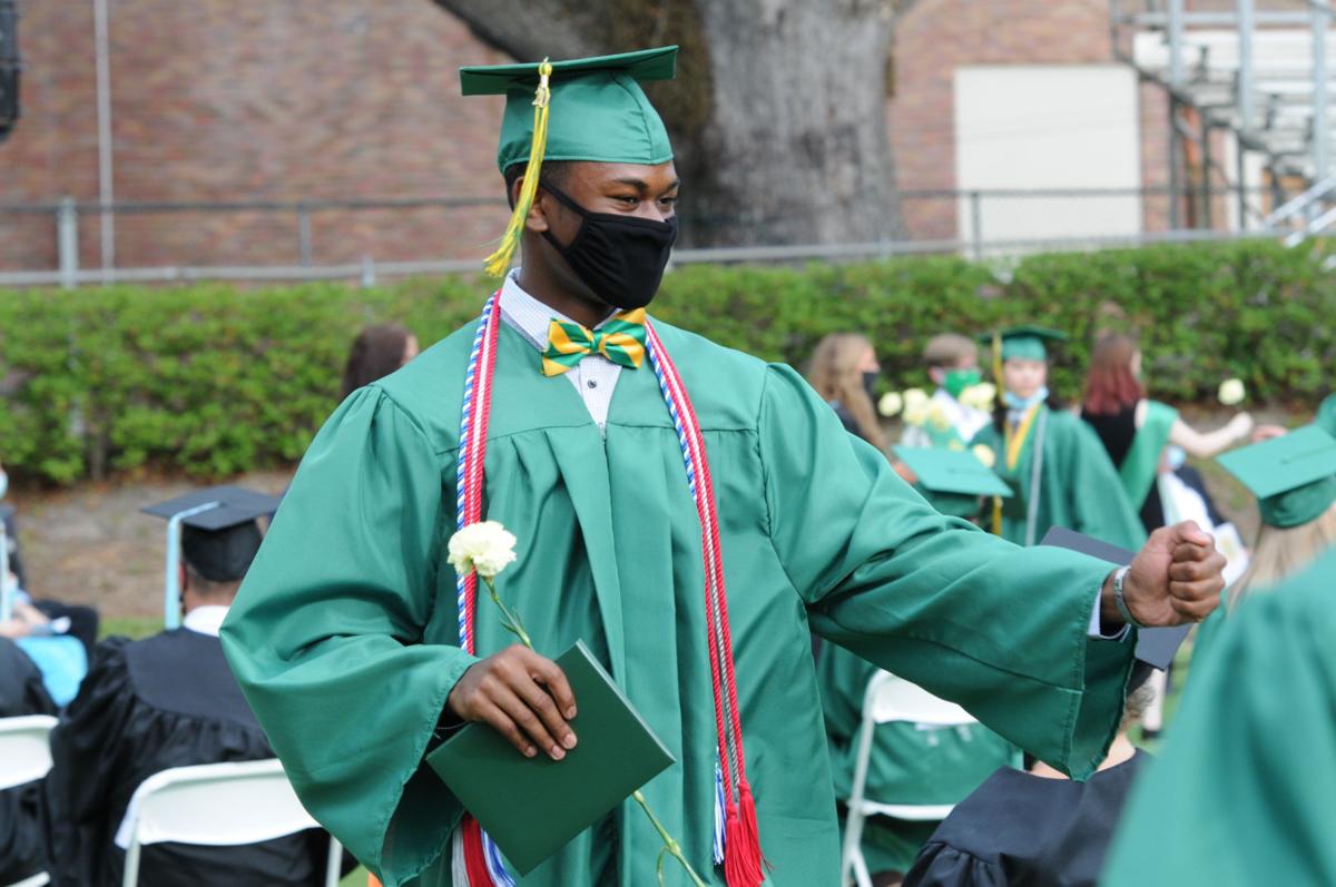 2 shsgrad (37).JPG