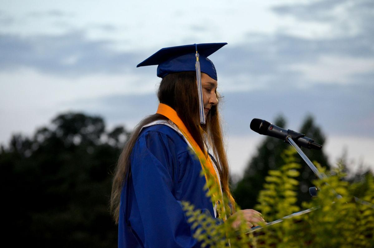 SilverBluffGrad_Winn7.jpg