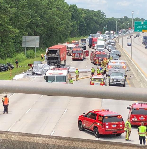 1 killed in 5vehicle wreck that shut down I26 east in North