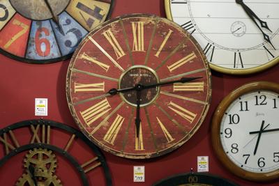 Sc Wants To Keep Clocks On Daylight Savings But An Act Of Congress Needed Next Palmetto Politics Postandcourier Com