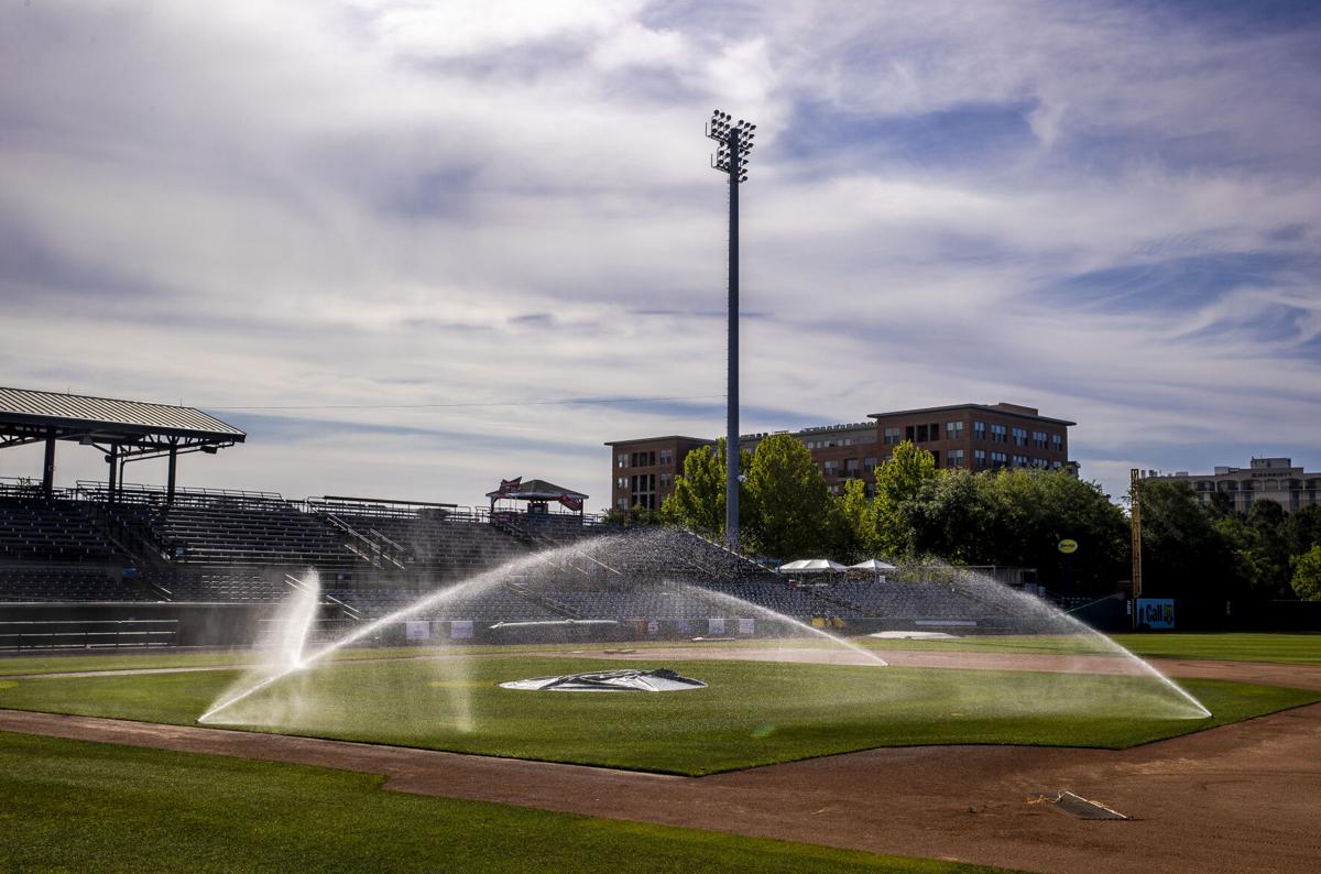 riverdogs21.jpg