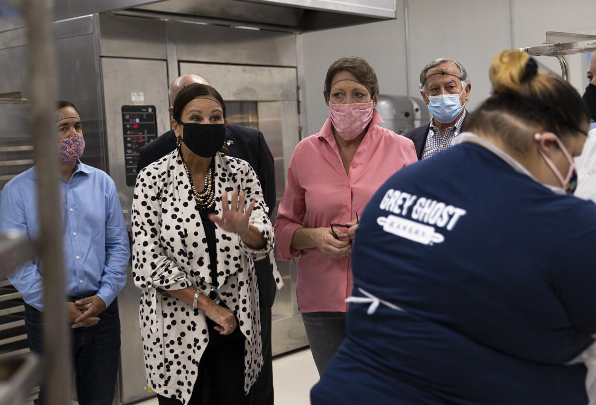 KAREN PENCE COOKIES02.JPG
