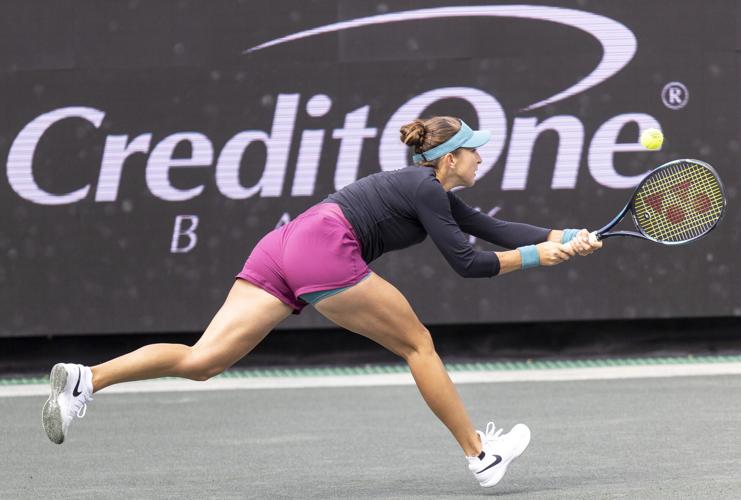 Ons Jabeur vence Belinda Bencic e conquista torneio WTA de Charleston -  Gazeta Esportiva