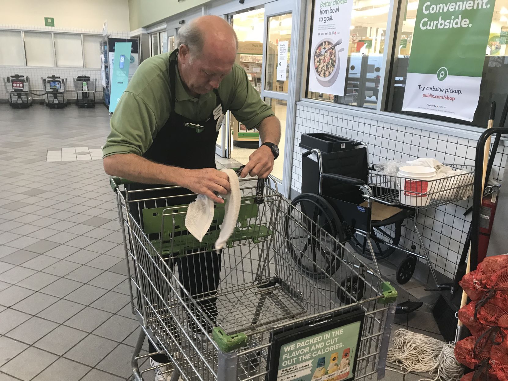 publix on rosewood drive