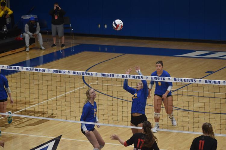 North Myrtle Beach routs Nation Ford for volleyball title