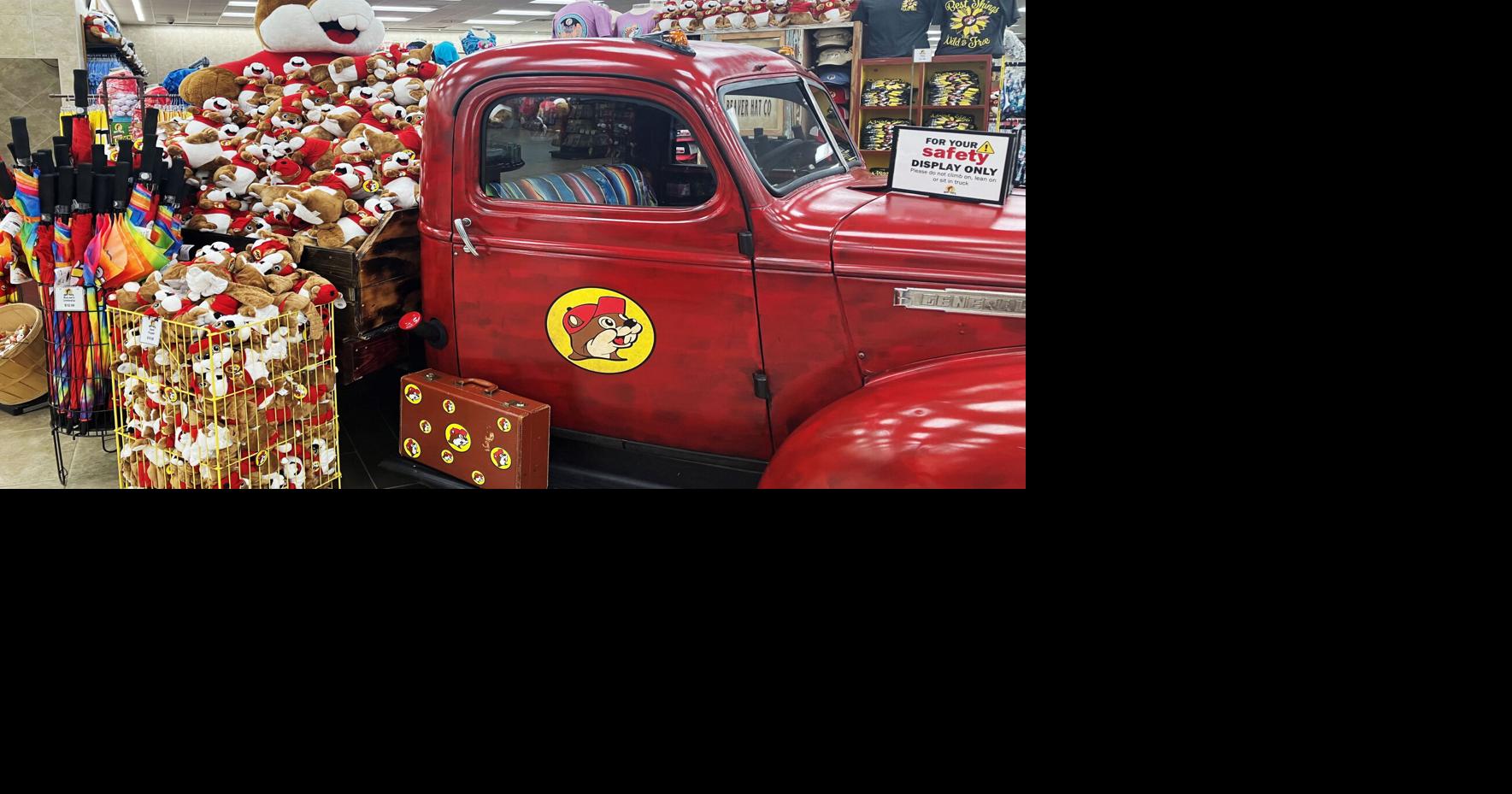 TV’s John Oliver says Buc-ee’s should be mad at SC company using logo of beaver holding rifle