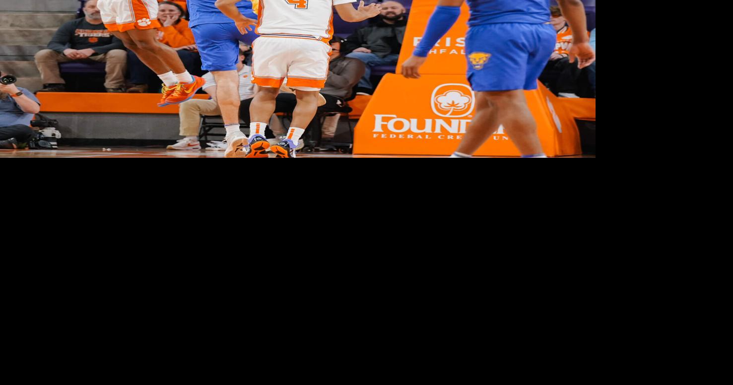 Clemson basketball plays despite snow, beats Pittsburgh