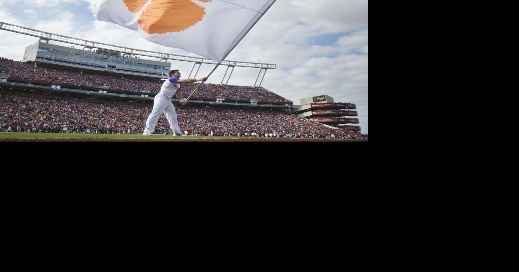 USC-Clemson rivalry returns with new twist: Dabo Swinney, Shane Beamer are friends | Clemson