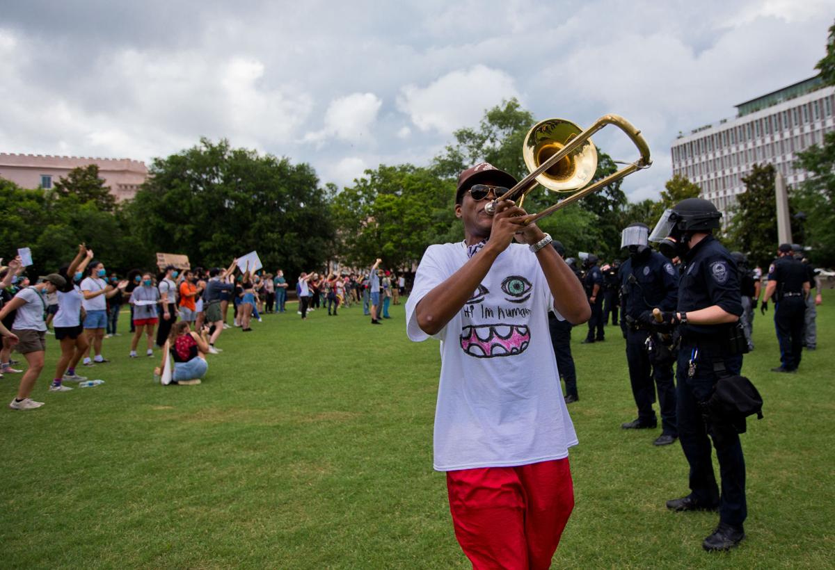 'Riot gear met with music': Musicians played during Charleston's Black ...