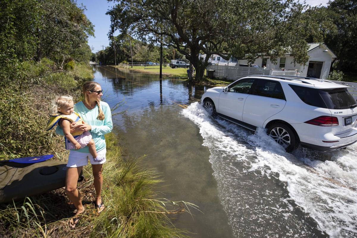 Photos High Tides Drive Sunny Day Flooding In Charleston Area Multimedia Postandcourier Com