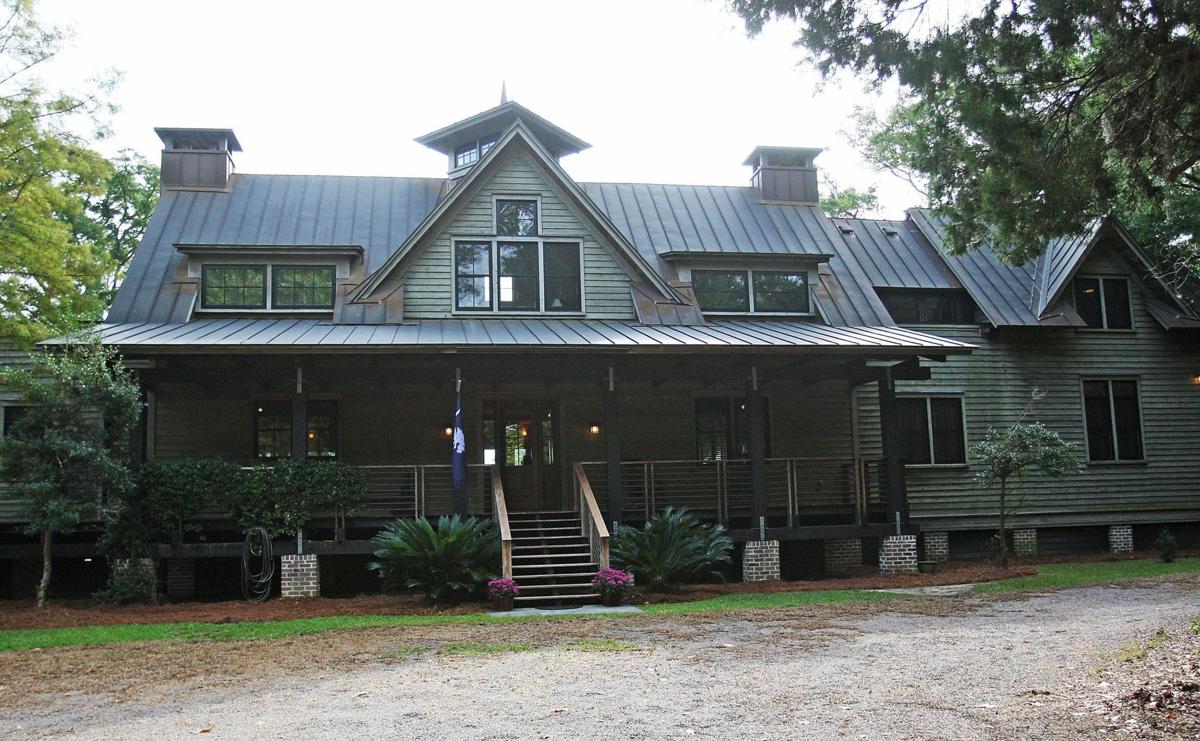 2042 Bailey Island Lane Rolling Rustic Style House With Creek