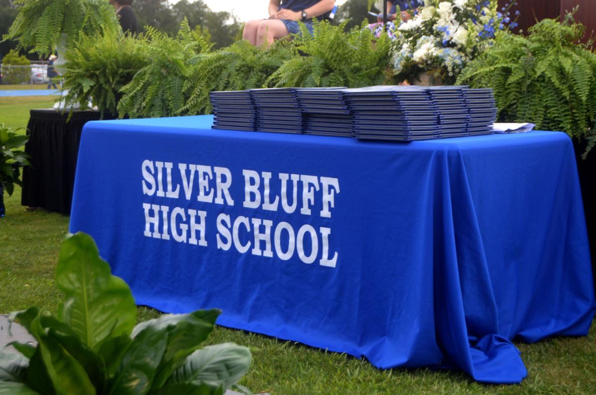 SilverBluffGrad_Winn8.jpg