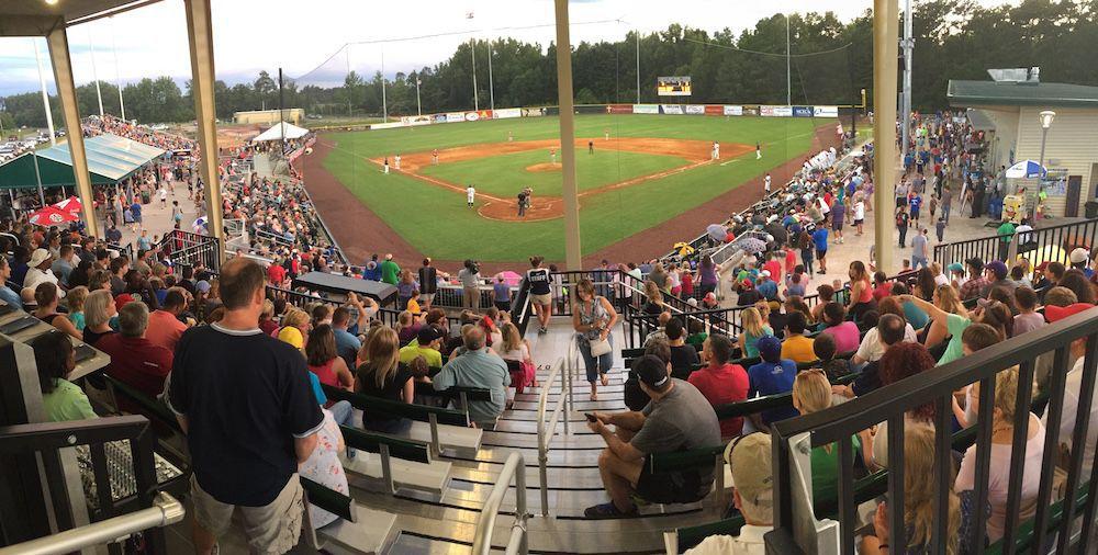 World Series Champion Pokey Reese Gives Back To The Midlands