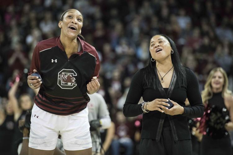 Andscape - Dawn Staley honored her mentor, late Temple University head  coach John Chaney, during South Carolina Women's Basketball's game against  UConn last night 🙏🏽