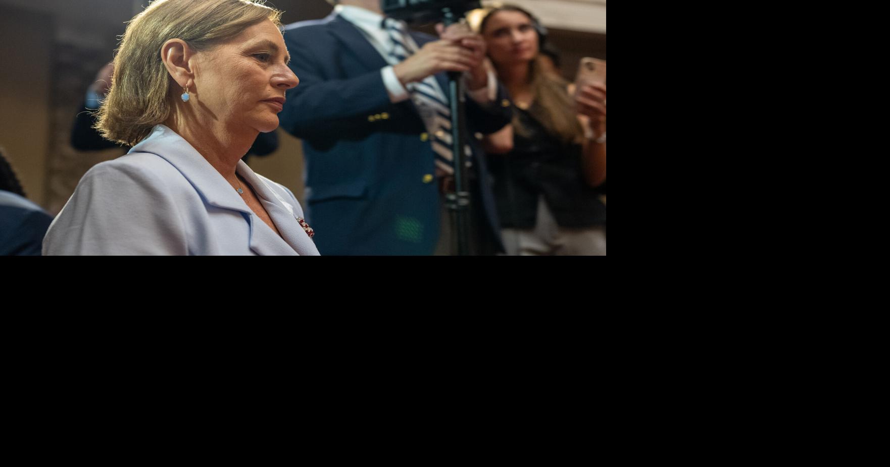 Darline Graham officially sworn in as US senator from South Carolina taking oath on Senate floor