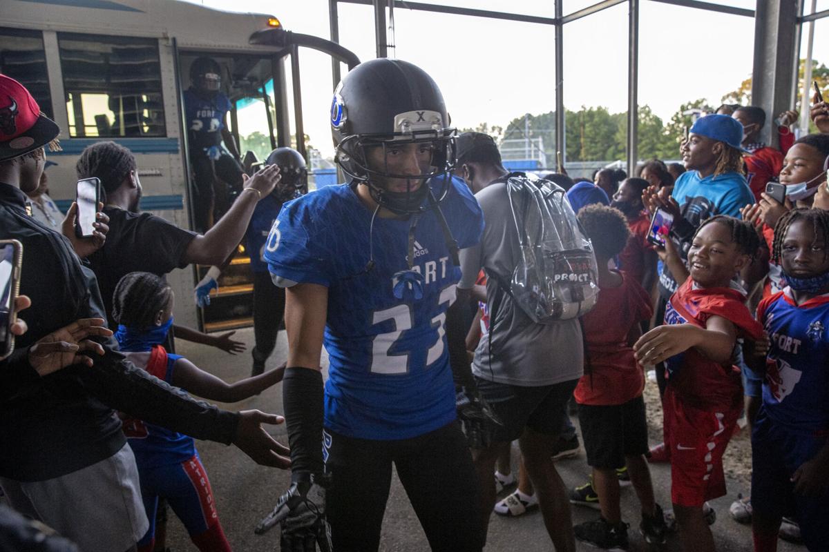 Fort Dorchester football GALLERY_7.jpg