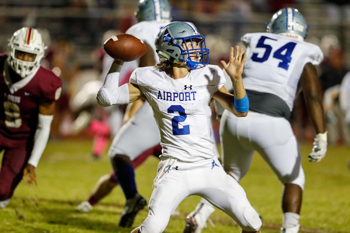 SAHSfoot_vs_AirHS_10-16-20_0095.jpg