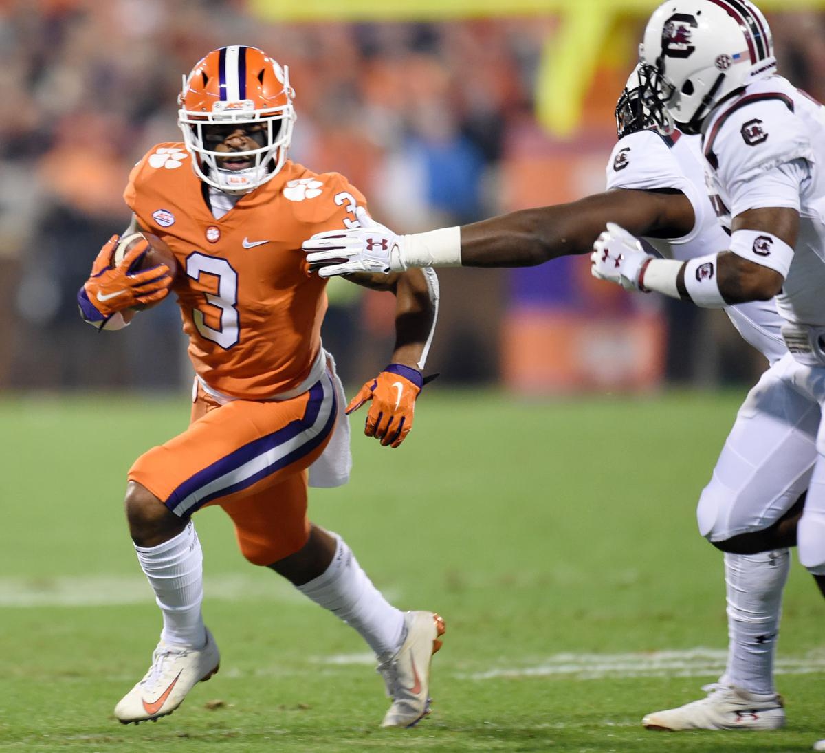 Clemson Starting Wr Amari Rodgers Suffers Knee Injury During