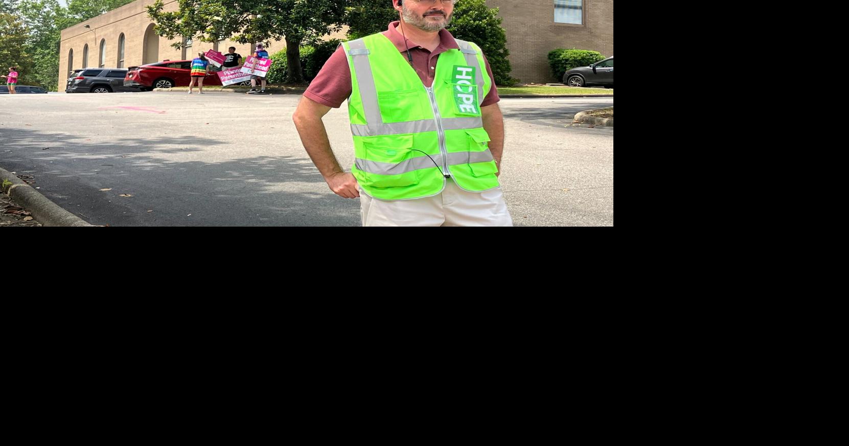 Abortion opponent who shot man outside Columbia clinic claiming ‘stand-your-ground’ defense