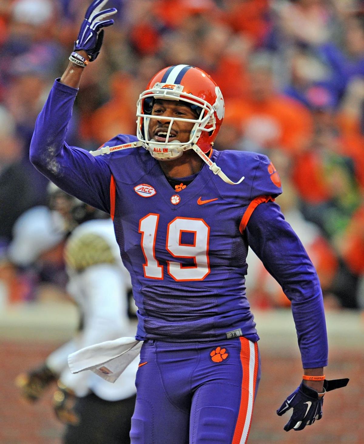 Clemson tops Wake Forest