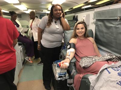 Area students give blood (copy)