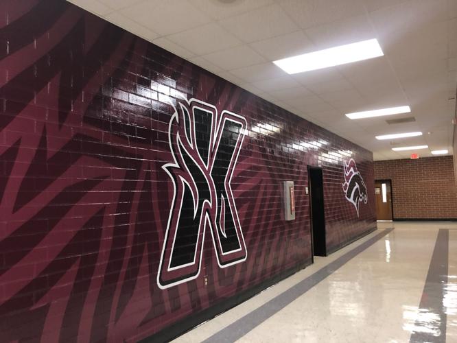 PHOTOS New paintings and murals at Kingstree High and C.E. Murray