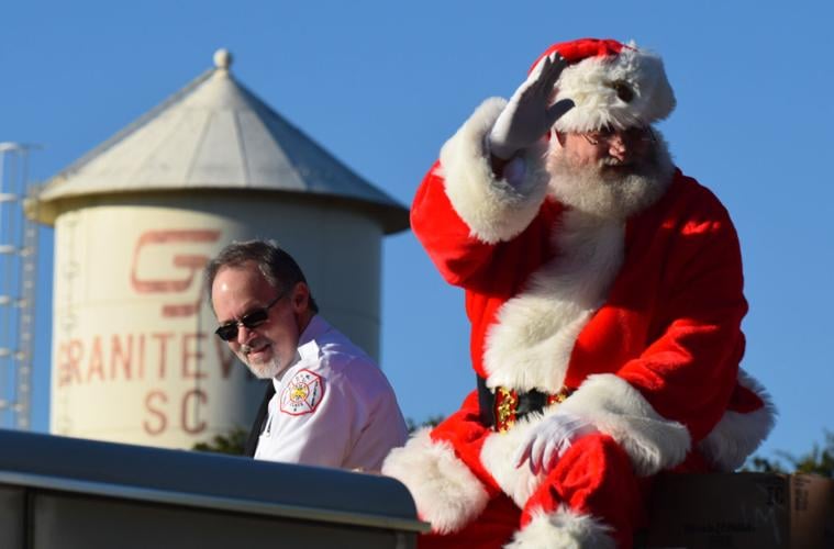 Fire department holds annual Christmas parade in Graniteville News