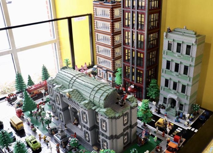 Family opens Bricks and Minifigs franchise in Mauldin