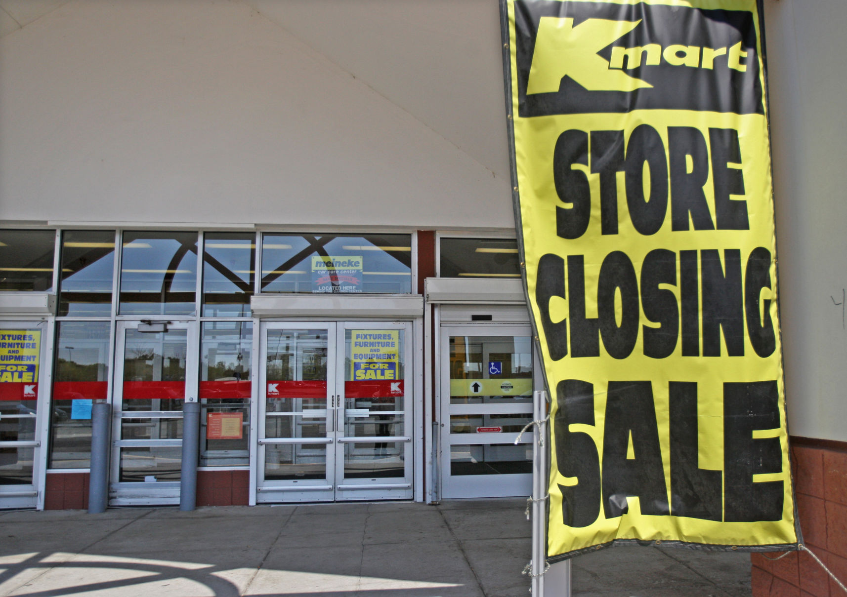 Shelves emptying as Kmart has last Black Friday in SC closes for