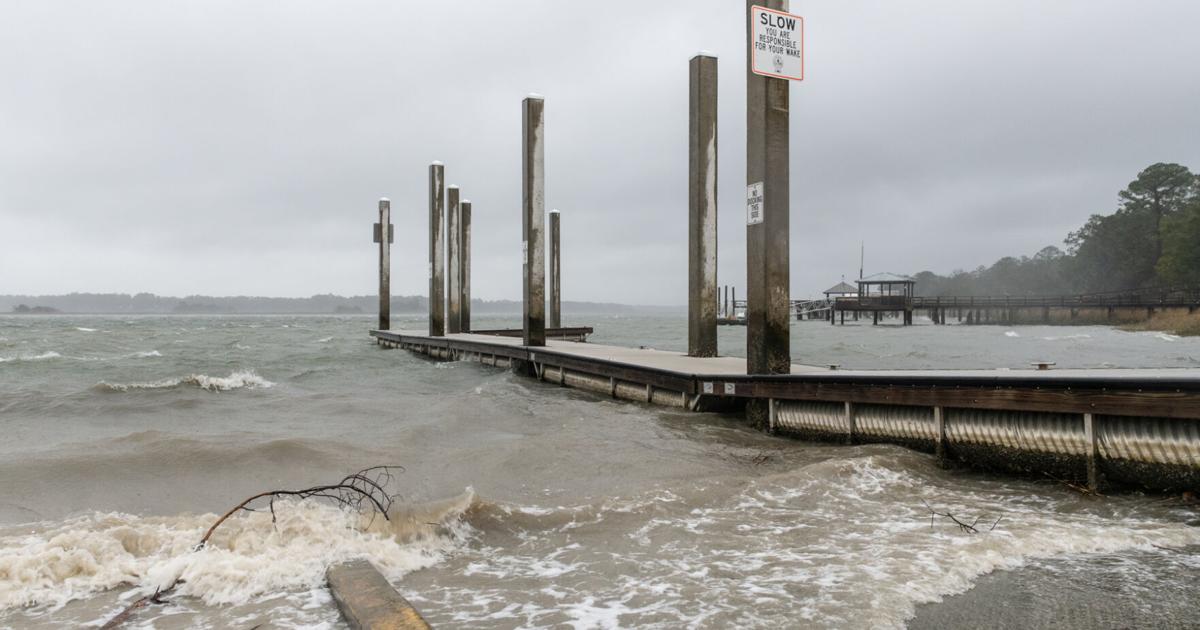 Severe thunderstorm warning issued for Beaufort County Beaufort