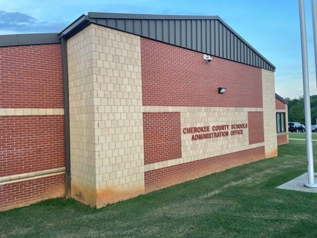 Educational / Cherokee High School - Taheri Architecture